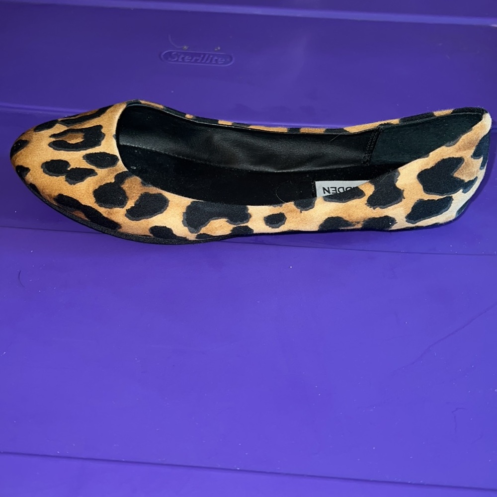 Steve Madden Leopard Print Flats Size 6 - image 6